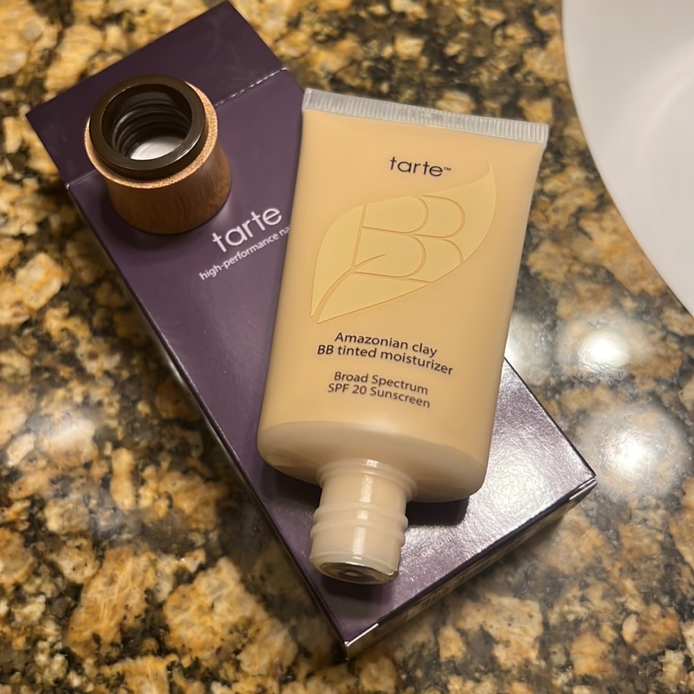 Tarte Amazonian Clay BB Tinted Moisturizer